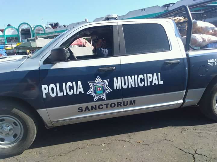 Usan patrulla de Sanctórum para comprar mercado en Puebla